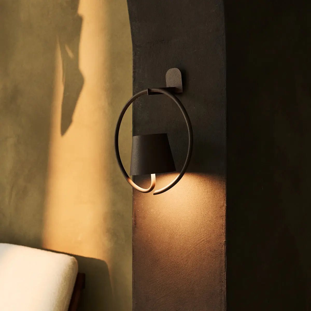 Wandlamp Cielo metaal, draadloos & dimbaar