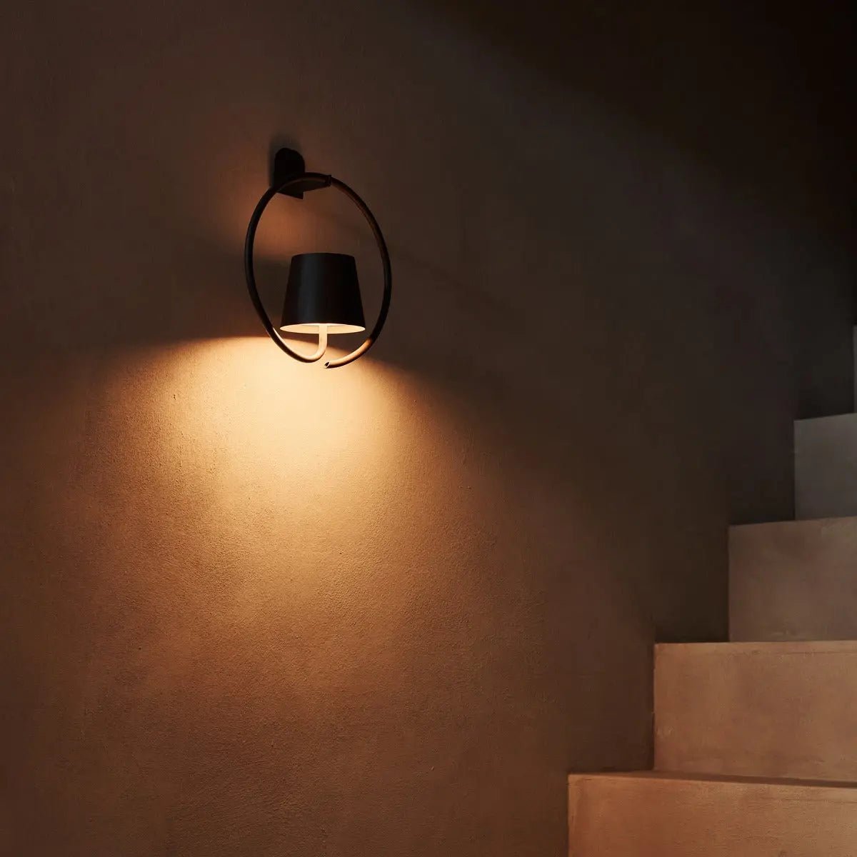 Wandlamp Cielo metaal, draadloos & dimbaar