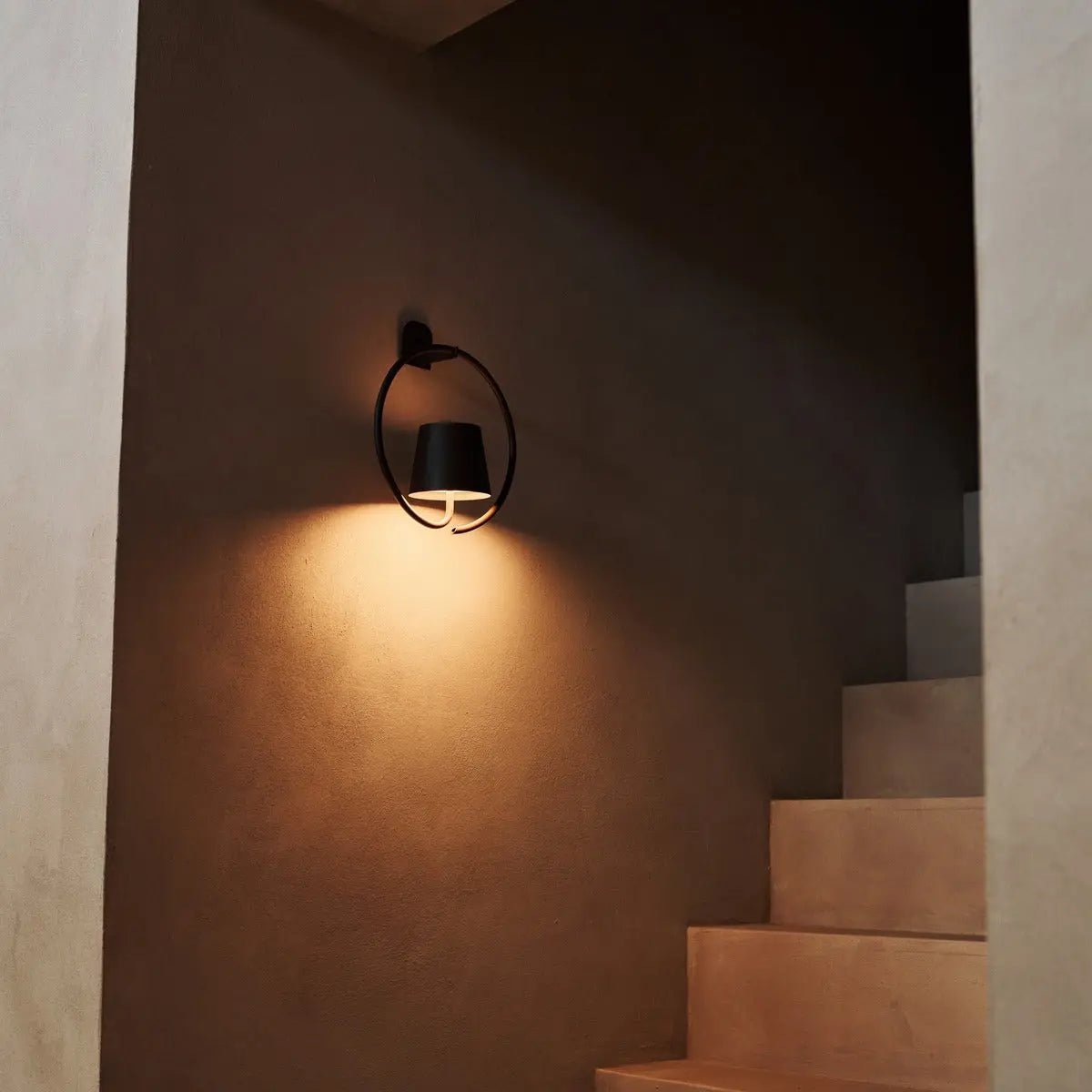 Wandlamp Cielo metaal, draadloos & dimbaar