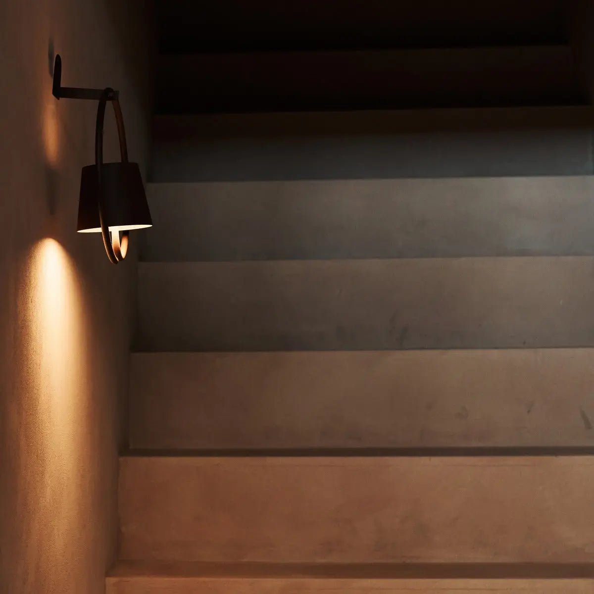 Wandlamp Cielo metaal, draadloos & dimbaar